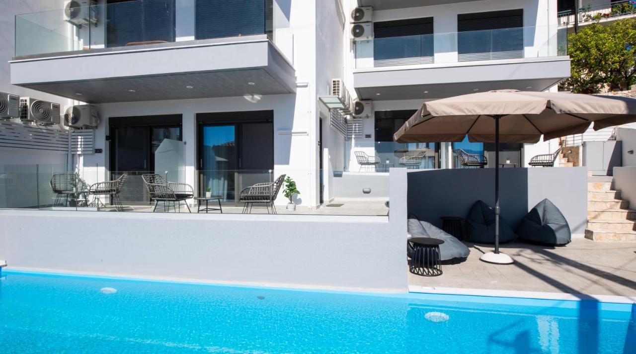 Clelia'S And Dione'S Design Studios Swimming Pool 니키아나 외부 사진