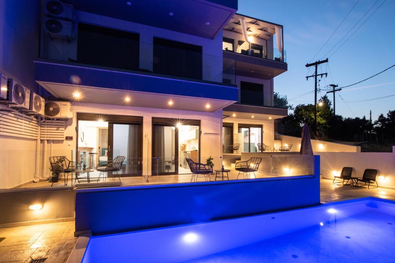 Clelia'S And Dione'S Design Studios Swimming Pool 니키아나 외부 사진
